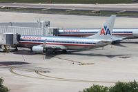N981AN @ TPA - American 737-800 - by Florida Metal