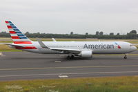 N383AN @ EDDL - American Airlines - by Air-Micha