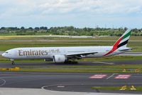 A6-ECQ @ EDDL - Emirates B773 arrived - by FerryPNL
