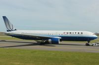 N654UA @ EHAM - Boeing 767-300