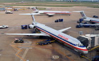 N475AA @ KDFW - Gate C12 DFW - by Ronald Barker