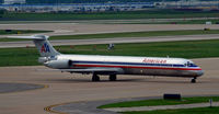 N9622A @ KDFW - Taxi DFW - by Ronald Barker