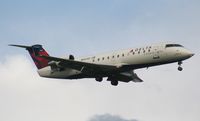 N8515F @ DTW - Delta Connection CRJ-200