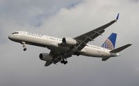 N13138 @ TPA - United 757-200