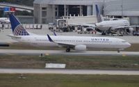 N32404 @ TPA - United 737-900 - by Florida Metal