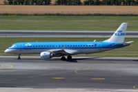 PH-EZV @ LOWW - KLM Embraer 190 - by Thomas Ranner