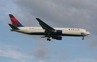 N139DL @ DTW - Delta 767-300 - by Florida Metal