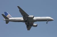 N521UA @ MCO - United 757-200 - by Florida Metal