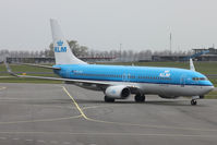 PH-BXI @ EHAM - Taxiing - by micka2b