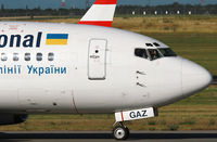UR-GAZ @ VIE - Ukraine International Airlines - by Joker767