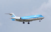 PH-KZR @ EGPH - KLM 1281 Landing runway 06 from AMS - by Mike stanners