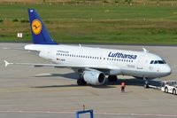 D-AILW @ EDDK - Lufthansa A319 pushed back. - by FerryPNL