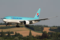 HL8252 @ VIE - Korean Air Cargo - by Joker767