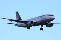 D-AIPY @ EGLL - Lufthansa - by Chris Hall