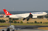 TC-JNO @ VIE - Turkish Airlines - by Chris Jilli