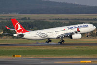 TC-JNO @ VIE - Turkish Airlines - by Joker767