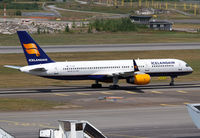 TF-FIA @ EFHK - Icelandair B757 - by Thomas Ranner