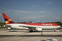 N985AN @ FLL - on the tarmac - by Bruce H. Solov