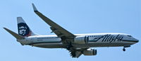 N517AS @ KLAX - Alaska Airlines, seen here on short finals at Los Angeles Int´l(KLAX) - by A. Gendorf