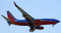 N493WN @ KLAX - Southwest Airlines, is landing at Los Angeles Int´l(KLAX) - by A. Gendorf