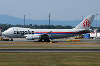 LX-OCV @ VIE - Cargolux - by Chris Jilli