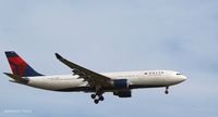 N861NW @ KJFK - Coming to a landing @ 22L, JFK - by Gintaras B.