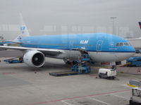PH-BQH @ EHAM - KLM 777-206ER - by christian maurer