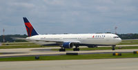 N836MH @ KATL - Taxi Atlanta - by Ronald Barker