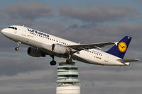 D-AIQT @ VIE - Lufthansa - by Joker767