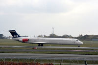 SE-DIR @ EKCH - On the very last day of SAS MD-80 operation, SE-DIR is taking off on a charter flight to OSL. After arrivel in OSL it has been retired. - by Erik Oxtorp