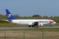 OK-TVD @ LFRB - Boeing 737-86N, Reverse thrust landing rwy 07R, Brest-Bretagne Airport (LFRB-BES) - by Yves-Q