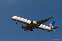 N546UA @ KJFK - Going to a landing on 31R @ JFK - by Gintaras B.