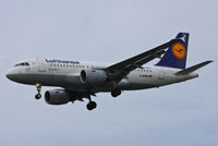 D-AKNJ @ EGLL - Lufthansa - by Chris Hall