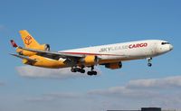 N952AR @ MIA - Skylease Cargo MD-11F - by Florida Metal