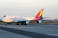 HL7415 @ VIE - Asiana Cargo - by Joker767