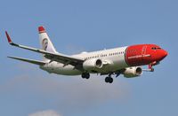 LN-NGH @ EGKK - On approach to 08R - by John Coates