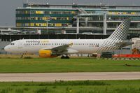 EC-HGZ @ LFPO - Airbus A320-214, Taxiing after landing Rwy 26, Paris-Orly Airport (LFPO-ORY) - by Yves-Q