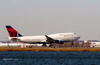 N666US @ KJFK - Landing on RWY 4R, JFK - by Gintaras B.