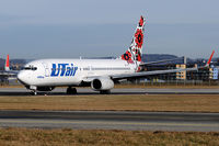 UR-UTQ @ LOWS - UTair Ukraine - by Martin Nimmervoll