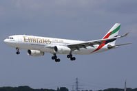 A6-EKV @ EDDL - Emirates - by fredwdoorn