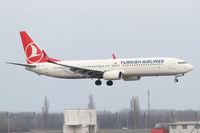 TC-JYI @ LOWW - Turkish B737 - by Thomas Ranner