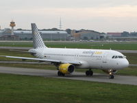 EC-HQI @ EDDH - Vueling (VUE) - by CityAirportFan