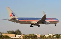 N385AM @ KMIA - American B763 landing - by FerryPNL