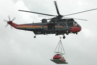 RS05 @ EBFN - A Belgische Luchtmacht Sea King shows its muscles at Koksijde Air Base, Belgium, 2004. - by Henk van Capelle