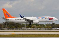 C-GVVH @ KFLL - Sunwing B738 was one off many Canadians today. - by FerryPNL