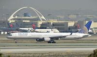 N75858 @ KLAX - Taxiing to gate at LAX - by Todd Royer
