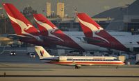 N868CA @ KLAX - Taxiing to gate at LAX - by Todd Royer