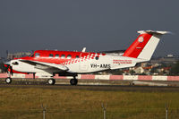 VH-AMS @ YSSY - taxiing to 16L - by Bill Mallinson