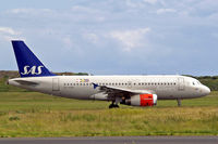 OY-KBR @ EKCH - Airbus A319-131 [3231] (SAS Scandinavian Airlines) Copenhagen-Kastrup~OY 11/06/2008 - by Ray Barber