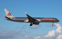 N185AN @ MIA - American 757-200